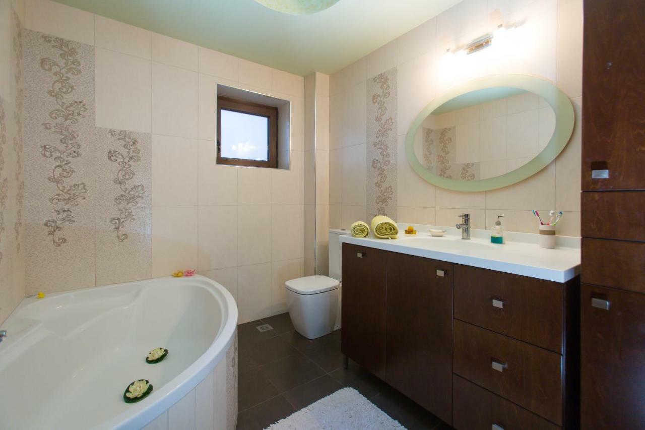 Luxury Maisonette Afro Gouves Bagian luar foto